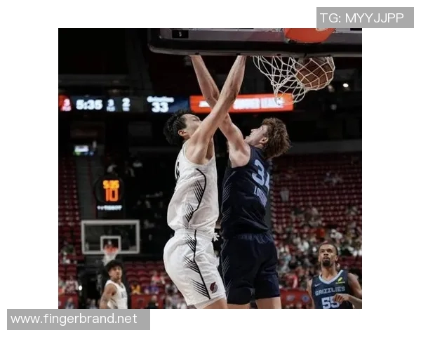 连续5场未出场！媒体人：杨瀚森没被下放 还是要耐住性子等待机会